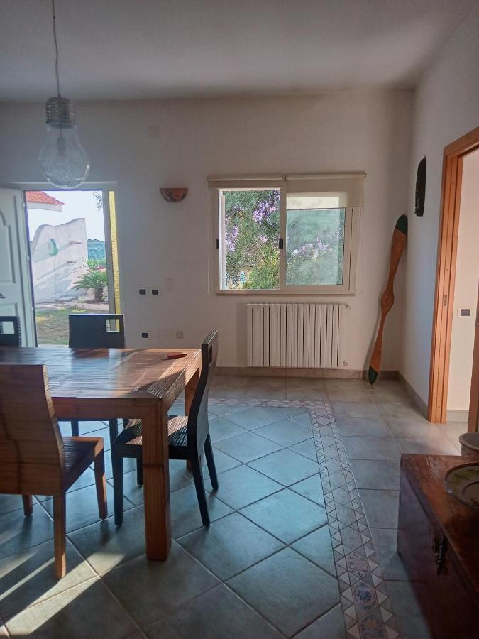 Casa Vacanze Del Carrubo Vieste Esterno foto